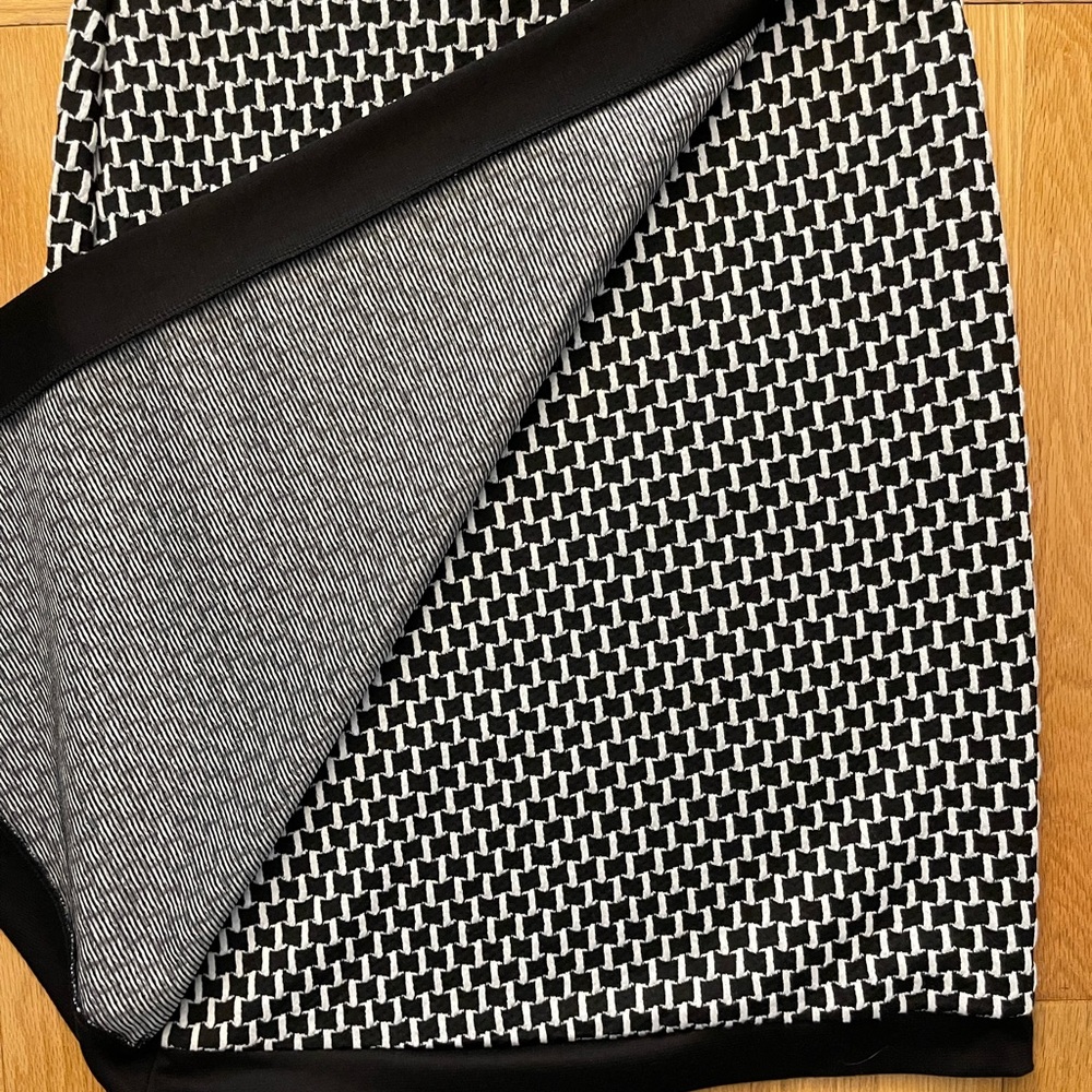 Faith and Joy LA Asymmetrical Skirt - Picture 9 of 10